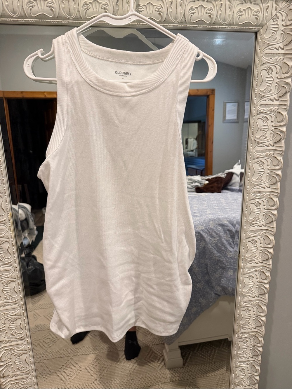 Maternity Old Navy White Ribbed Scoop Tank Top